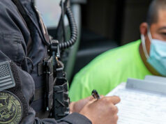 Assista ao vivo: Congresso investiga último censo contando estrangeiros ilegais Assista ao vivo: Congresso investiga último censo contando estrangeiros ilegais