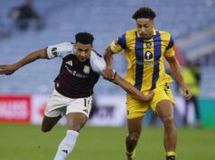 Aston Villa venceu o Maccabi Tel Aviv por 2 a 0 na Liga Europa em meio a protestos e prisões lightbox-info