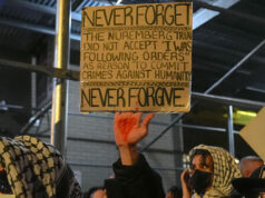 Ativistas pró-palestinos sitiam a sinagoga de Nova York: ‘A era Mamdani já começou’ Ativistas pró-palestinos sitiam a sinagoga de Nova York: 'A era Mamdani já começou'