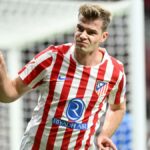 Atlético de Madrid vence o Real Oviedo por 2 a 0 e diminui a diferença com o Real Madrid e Barcelona