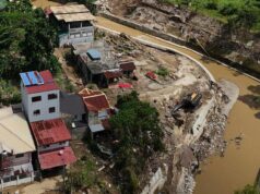 Austrália fecha embaixada das Filipinas enquanto ‘supertufão’ ceifa vidas Austrália fecha embaixada das Filipinas enquanto ‘supertufão’ ceifa vidas