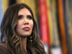 Autoridades de Trump atingem prazo crítico em investigação de desacato Autoridades de Trump atingem prazo crítico em investigação de desacato