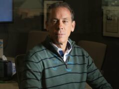 Axios corta 19 empregos em produto, tecnologia e design Cofundador e CEO da Axios, Jim VandeHei, 2024 (Craig Hudson/Getty Images)