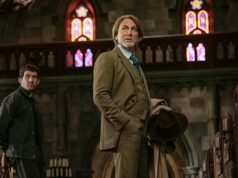 BRIAN VINER analisa Wake Up Dead Man: A Knives Out Mystery: Inteligente, hilário, gloriosamente atuado… é o melhor até agora Daniel Craig, um detetive sulista elegante, está fabuloso no último Knives Out, escreve Brian Viner