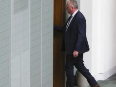 Barnaby Joyce anuncia deserção, mas deixa questão importante sem resposta Barnaby Joyce anuncia deserção, mas deixa questão importante sem resposta