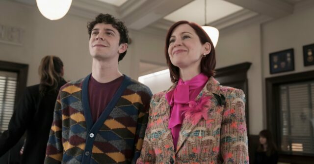 Ben Levi Ross, de Elsbeth, provoca a era investigativa de Teddy após reviravolta surpresa