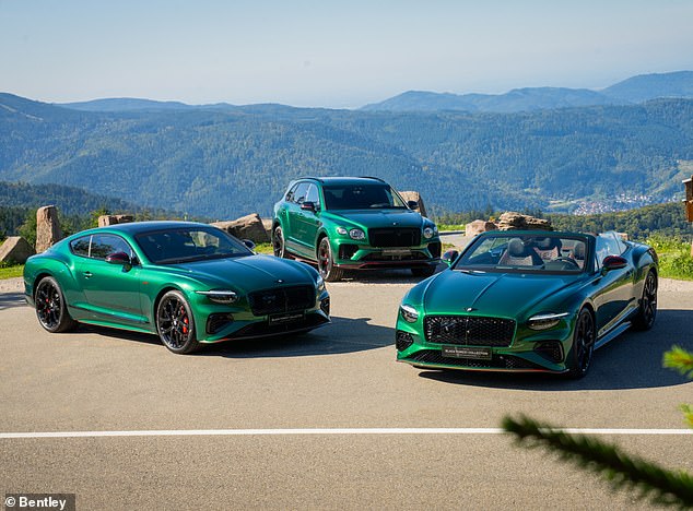 Bentley apoia combustão: fabricante de carros de luxo oferecerá modelos A meta anterior da Bentley era ser exclusivamente elétrica até 2025, mas parece que isso poderia ser estendido, já que a montadora de carros de luxo do Reino Unido confirmou que continuará fabricando híbridos até então.