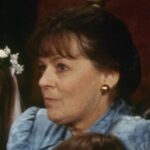 Betty Harford, atriz de 'Dynasty' e 'The Paper Chase', morre aos 98