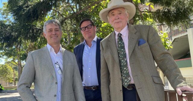 Bill Gunn recua enquanto grupo agrícola de US$ 1,1 bilhão vende fazendas para buscar novos ativos de carne bovina
