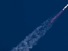 Blue Origin lança foguete New Glenn, com 2 satélites com destino a Marte a bordo Ícone de conversão de texto em fala