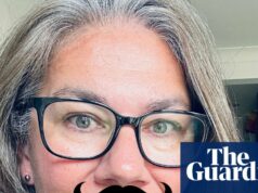 Bro boost: as mulheres encontram ‘impulsos’ de tráfego no LinkedIn se fingirem ser homens Bro boost: as mulheres encontram 'impulsos' de tráfego no LinkedIn se fingirem ser homens