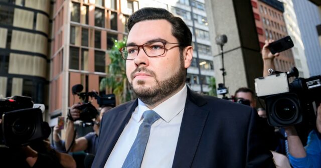 Bruce Lehrmann não comparece ao tribunal por acusação de roubo Bruce Lehrmann não comparece ao tribunal por acusação de roubo de veículos