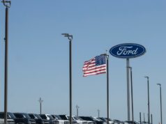 CEO da Ford compartilha revelação ‘brutal’ após desmontar Tesla e veículos rivais chineses: ‘Foi chocante o que descobrimos’ CEO da Ford compartilha revelação ‘brutal’ após desmontar Tesla e veículos rivais chineses: ‘Foi chocante o que descobrimos’