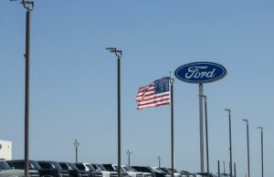 CEO da Ford compartilha revelação ‘brutal’ após desmontar Tesla e veículos rivais chineses: ‘Foi chocante o que descobrimos’ CEO da Ford compartilha revelação ‘brutal’ após desmontar Tesla e veículos rivais chineses: ‘Foi chocante o que descobrimos’