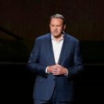 CEO da Versant, Mark Lazarus, elegível para pacote de pagamento de US$ 35 milhões no primeiro ano