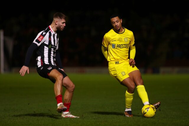 Cameron Borthwick-Jackson envia mensagem emocionante relembrando a estreia do Man ícone de correio