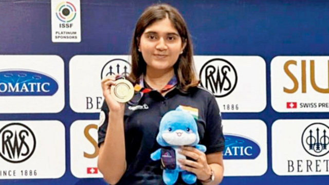 Campeonato Mundial: Esha Singh conquista bronze na prova de pistola Campeonato Mundial: Esha Singh conquista bronze na prova de pistola 25m
