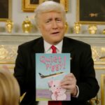 Canadian Sketch Show visa Trump com 'Quiet Piggy!' Paródia da hora da história | Vídeo