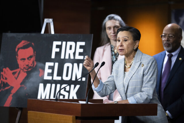 Caribe importa: homenageando as 3 décadas de serviço da deputada Nydia Velázquez
