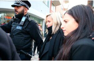 Caroline Flack Doc, do Hulu, dá à falecida apresentadora de TV britânica de ‘Love Island UK’ a chance de contar a verdade From "Caroline Flack: Search for the Truth"