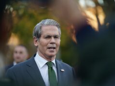 Casa Branca diz que ‘se algo acontecer’ na Venezuela, os preços do petróleo cairão Casa Branca diz que 'se algo acontecer' na Venezuela, os preços do petróleo cairão