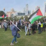 Centenas protestam contra grande exposição de armas em Sydney