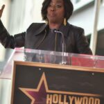 Chadwick Boseman 'canalizou o divino', diz Viola Davis em sua cerimônia na Calçada da Fama