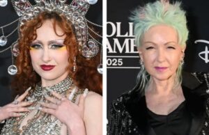 Chappell Roan elogia Cyndi Lauper na indução do Rock Hall por ‘nos mostrar que você pode ser ousado, peculiar, barulhento, glamoroso e ter a cor de cabelo que quiser’ Chappell Roan elogia Cyndi Lauper na indução do Rock Hall por 'nos mostrar que você pode ser ousado, peculiar, barulhento, glamoroso e ter a cor de cabelo que quiser'
