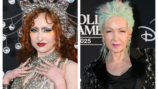 Chappell Roan elogia Cyndi Lauper na indução do Rock Hall Chappell Roan elogia Cyndi Lauper na indução do Rock Hall por 'nos mostrar que você pode ser ousado, peculiar, barulhento, glamoroso e ter a cor de cabelo que quiser'