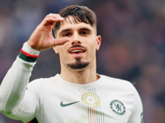 Chelsea venceu Burnley por 2 a 0 e ficou em segundo lugar na Premier League Chelsea venceu Burnley por 2 a 0 e ficou em segundo lugar na Premier League