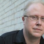 Cher, Lindsay Lohan e Marilyn Monroe serão apresentadas no segundo livro sobre crimes reais 'Beverly Hills Noir' do jornalista Scott Huver (EXCLUSIVO)