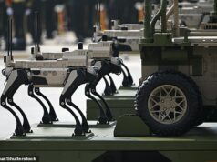 China planeja lançar ‘lobos-robôs’ armados com metralhadoras nas praias de Taiwan em invasão liderada por drones ‘Lobos robôs’ estão sendo desenvolvidos na China com o objetivo de substituir soldados humanos para reduzir baixas em combate