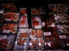 China proíbe frutos do mar japoneses à medida que disputa diplomática se aprofunda Yahoo news home