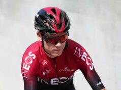 Chris Froome, quatro vezes vencedor do Tour de France, volta à estrada após cirurgia Chris Froome, quatro vezes vencedor do Tour de France, volta à estrada após cirurgia