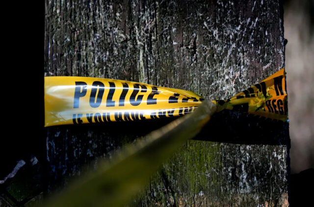 A Great American Tower, com seu distinto topo em forma de coroa, abriga uma das subsidiárias do American Financial Group. A família Lindner fundou o American Financial Group na década de 1950.