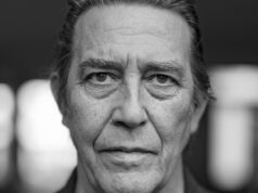 Ciarán Hinds embarca no curta-metragem ‘Three Keenings’ como produtor executivo (EXCLUSIVO) Ciarán Hinds embarca no curta-metragem 'Three Keenings' como produtor executivo (EXCLUSIVO)