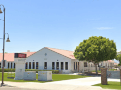 Cidade furiosa depois de ser ‘enganada’ com um aumento de 89% no imposto sobre a propriedade para financiar um estádio de futebol coberto de US $ 80 milhões Moradores de Tolleson, Arizona, estão furiosos, alegando que seus impostos sobre a propriedade estão disparando devido a um título de melhoria do distrito escolar (Google Maps)