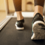 Cinco dos melhores canais de caminhada guiada no YouTube