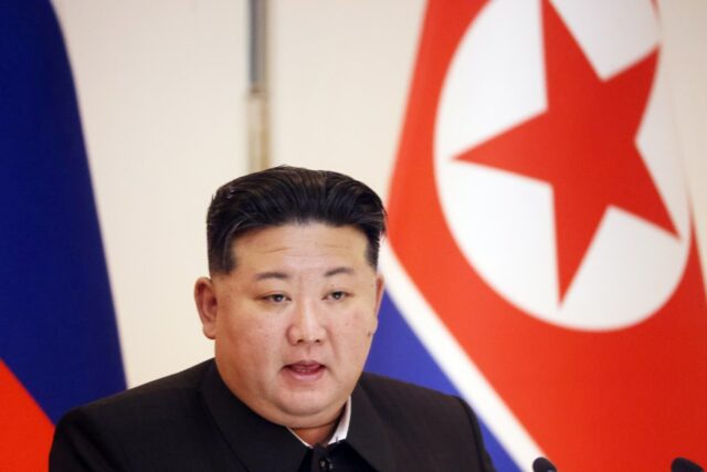 Cinco pessoas se declaram culpadas por ajudar norte-coreanos a se North Korean Supreme Leader Kim Jong Un attends a press conference, June 19, 2024, in Pyongyang, North Korea.