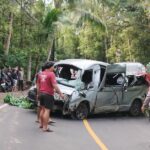 Cinco turistas mortos em acidente de microônibus em Bali