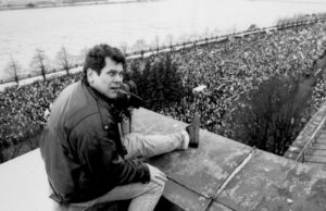 Cineasta letão que testemunhou os últimos dias da União Soviética retratados em ‘Podnieks on Podnieks’ Cineasta letão que testemunhou os últimos dias da União Soviética retratados em 'Podnieks on Podnieks'