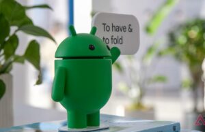 ‘Cinnamon Bun’ praticamente confirmado como codinome do Android 17 Mascote do Android 16 usando óculos escuros azuis com os braços levantados, cercado por ícones de aplicativos