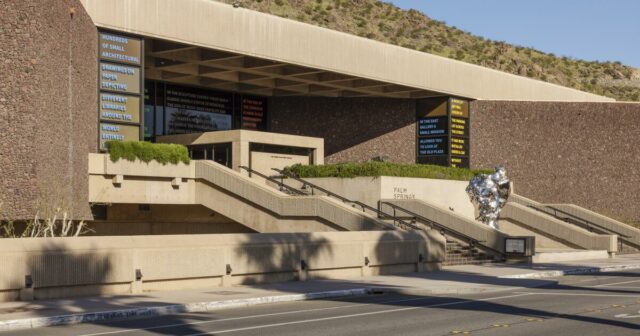 Comentário: Questões de auditoria perturbam o Museu de Arte de Palm Springs

