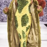 As fotos de IA imaginadas com Ivanka Trump seriam se ela não tivesse nenhuma suspeita de melhorias cosméticas. Ivanka é vista em uma foto antiga