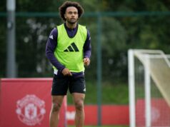 Como Joshua Zirkzee tem se saído no treinamento do Man Utd após a lesão de Benjamin Sesko ícone de correio