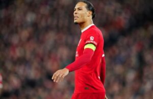 Como Van Dijk amordaçou a boca de Wayne Rooney Como Van Dijk amordaçou a boca de Wayne Rooney