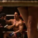 Dwayne Johnson como Mark Kerr em 'The Smashing Machine'