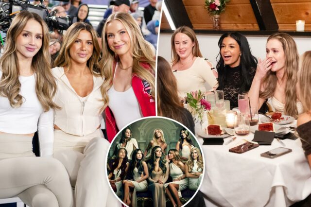 AS VIDAS SECRETAS DAS ESPOSAS MÓRMON, a partir da esquerda: Demi Engemann, Mikayla Mathews, Mayci Neeley, Layla Taylor, Whitney Leavitt, Miranda McWhorter, Taylor Frankie Paul, (2ª temporada, exibida em 15 de maio de 2025). foto: Fred Hayes / © Hulu/Disney/ Cortesia da coleção Everett