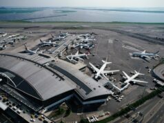 Companhias aéreas reagem após FAA reduzir o tráfego aéreo em meio à paralisação do governo Companhias aéreas reagem após FAA reduzir o tráfego aéreo em meio à paralisação do governo