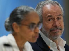 Conclusões do resultado das negociações climáticas da ONU no Brasil Delegados da Etiópia, anfitriã da COP32, posam para foto na COP30.